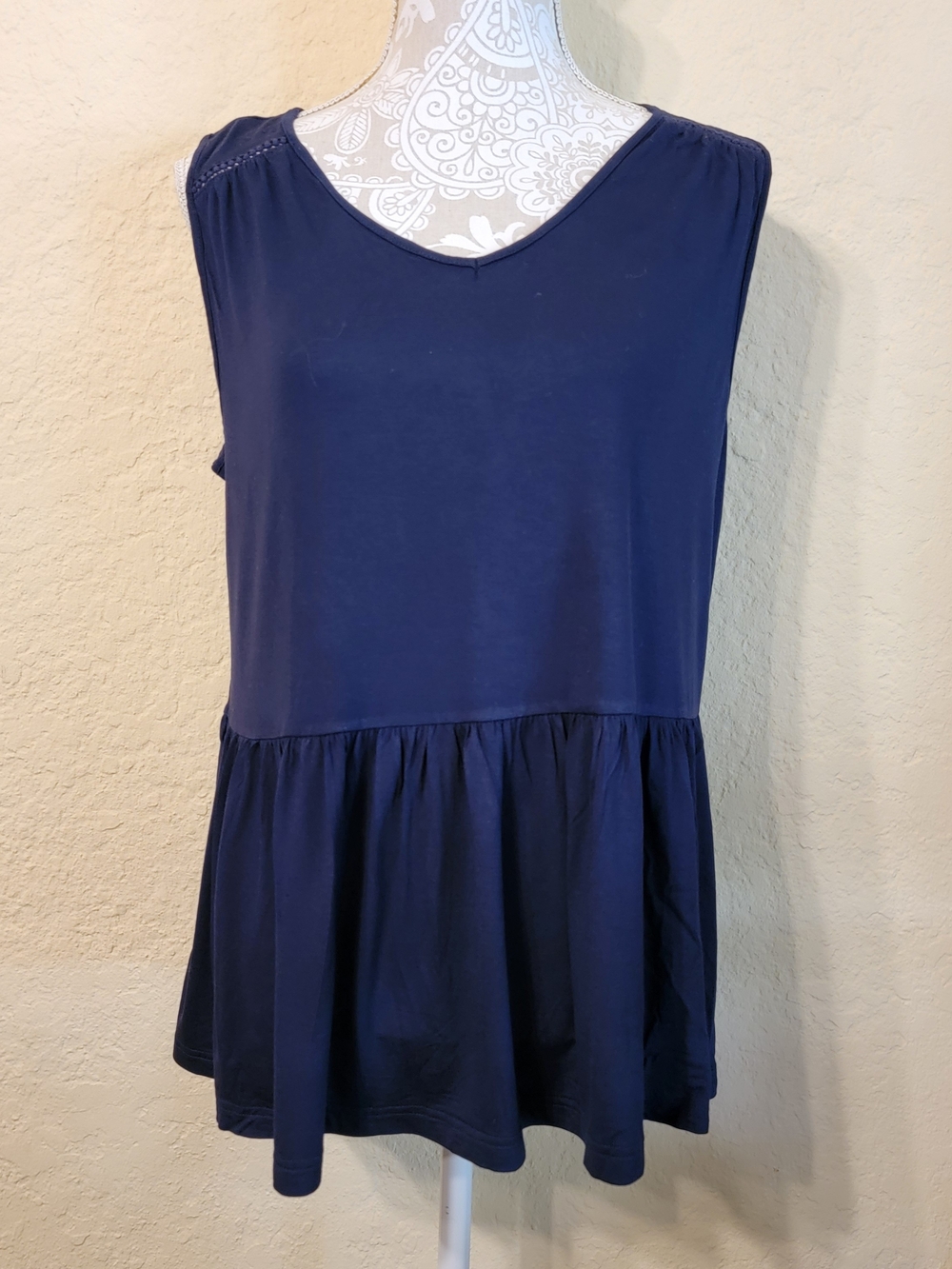 Merona Navy Sleeveless Peplum Tank Top Sz M